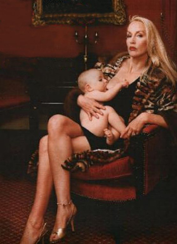 celebrity breastfeeding